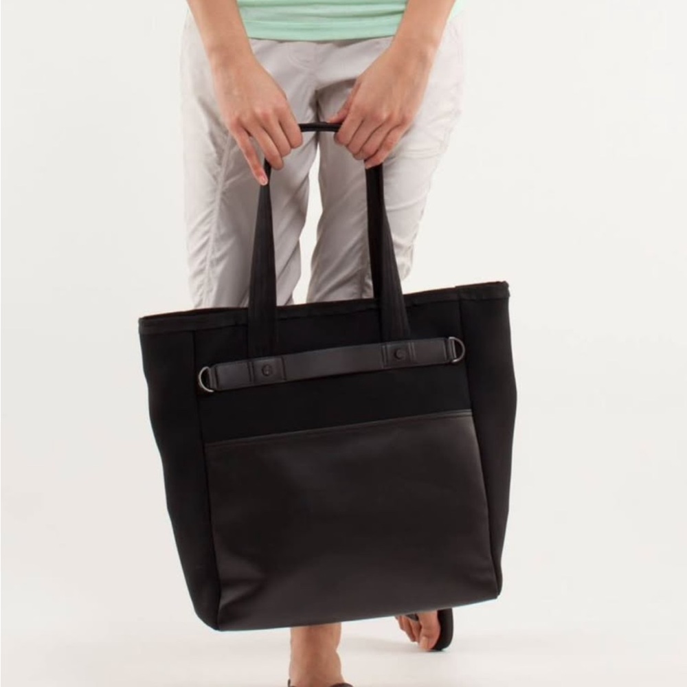 Lululemon Urban Oasis Tote bag